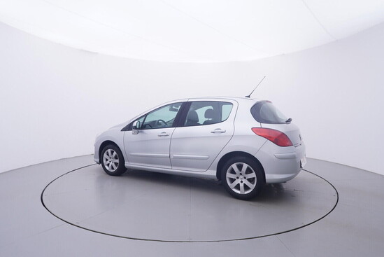 PEUGEOT 308 1.6 VTi 88 kW manuál_2