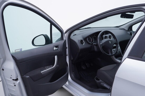 PEUGEOT 308 1.6 VTi 88 kW manuál_4