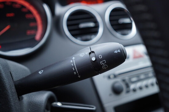 PEUGEOT 308 1.6 VTi 88 kW manuál_5