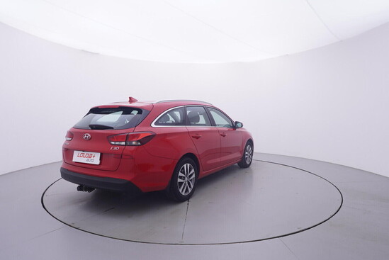 HYUNDAI I30  1.4 GDI _ kW manuál_3
