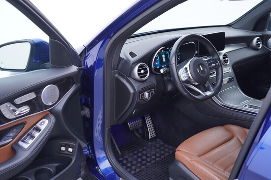 MERCEDES-BENZ GLC AMG 2.0 300D 180 kW automat_4