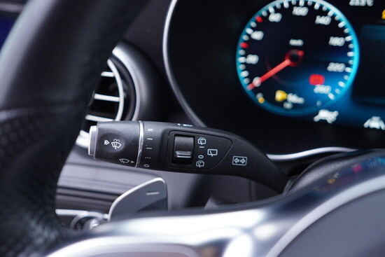 MERCEDES-BENZ GLC AMG 2.0 300D 180 kW automat_5