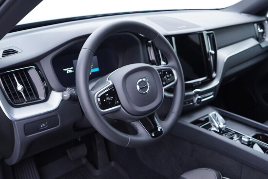 VOLVO XC60  2.0 . 145 kW automat_5