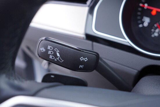 VOLKSWAGEN PASSAT Elegance 2.0 TDI 110 kW automat, DPH_5