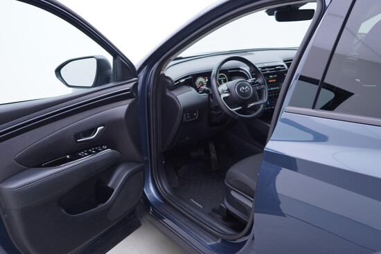 HYUNDAI TUCSON SMART NAV 1.6 T-GDI 110 kW automat_4