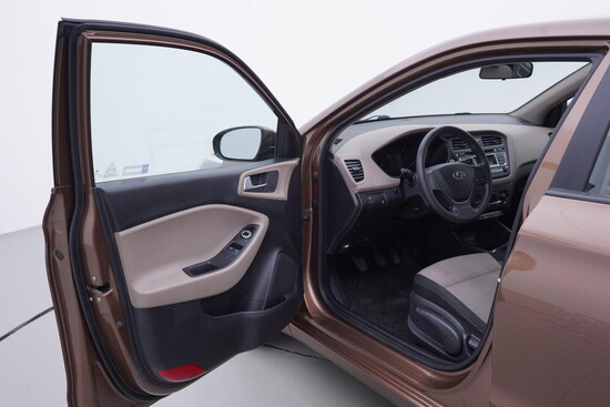 HYUNDAI I20 1.2 MPI 62 kW manuál_4