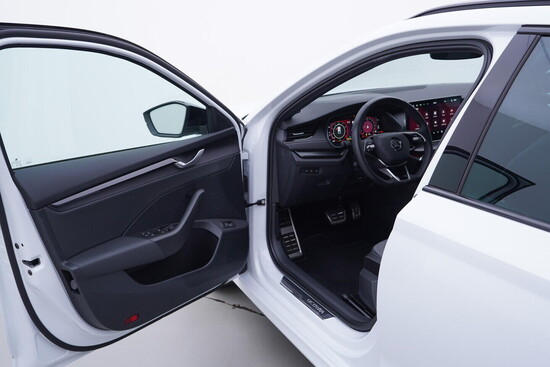 ŠKODA OCTAVIA SportLine 1.5 TSI 110 kW automat, DPH_4