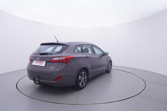 HYUNDAI I30  1.6 CRDi 81 kW manuál_3