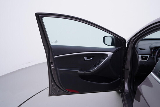 HYUNDAI I30  1.6 CRDi 81 kW manuál_4