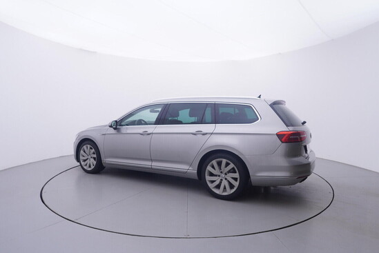 VOLKSWAGEN PASSAT Highline 2.0 TDI 140 kW automat_2