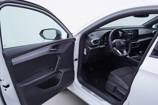 SEAT LEON FR 1.5 TSI 110 kW manuál_4