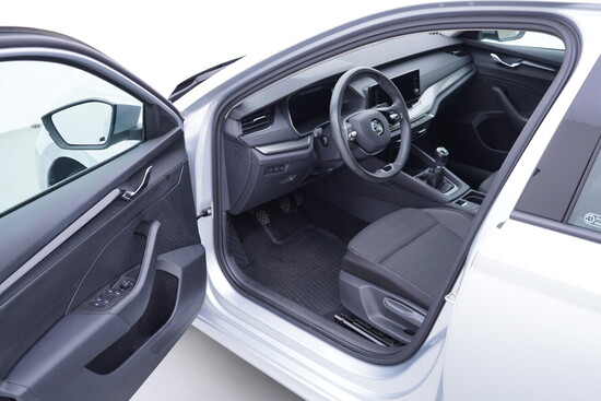 ŠKODA OCTAVIA Ambition 2.0 TDI 85 kW manuál, DPH_4