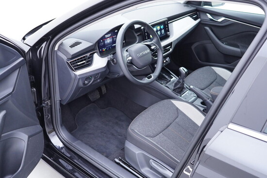 ŠKODA SCALA Top Selection 1.0 TSI 85 kW automat, DPH_4