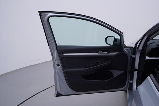 VOLKSWAGEN GOLF Life Plus 1.5 TSI 96 kW automat, DPH_4