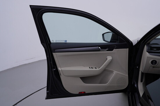 ŠKODA SUPERB Style 2.0 TDI 147 kW automat, DPH_4
