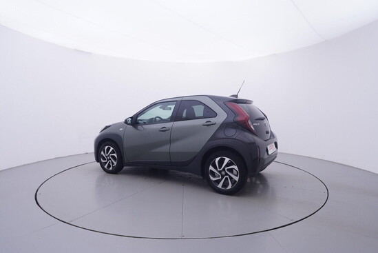 TOYOTA AYGO X Style 1.0 53 kW automat, DPH_2