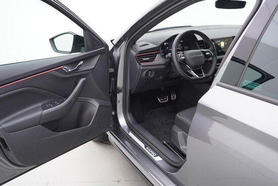 ŠKODA KAMIQ Monte Carlo 1.0 TSI 85 kW automat, DPH_4