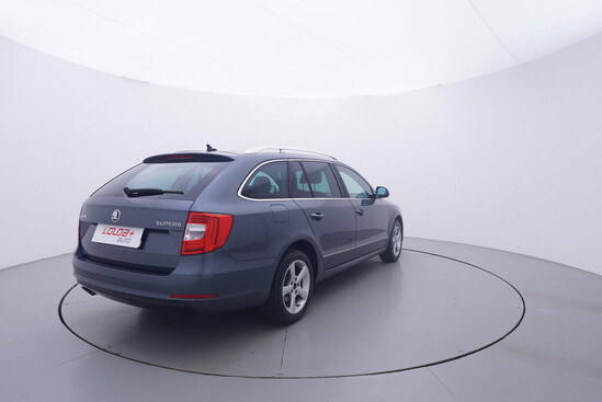 ŠKODA SUPERB Elegance 2.0 TDI 103 kW automat_3
