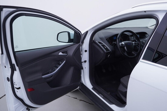 FORD FOCUS 1.6 Ti-VCT 88 kW manuál_4