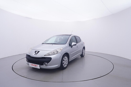 PEUGEOT 207  1.4 16V 65 kW manuál_1