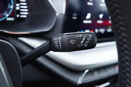 ŠKODA OCTAVIA Ambition 1.5 TSI 110 kW manuál, DPH_5