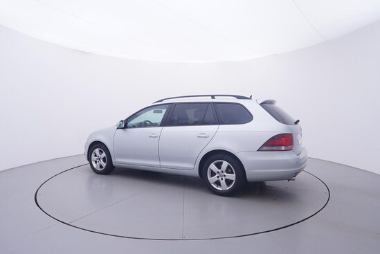 VOLKSWAGEN GOLF VARIANT  1.6 TDI 77 kW manuál_2