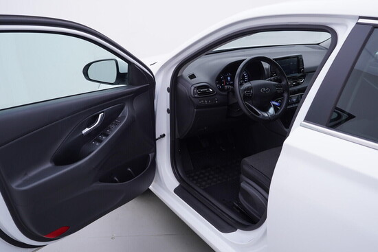 HYUNDAI I30 Family smart 1.0 T-GDI 88 kW manuál_4