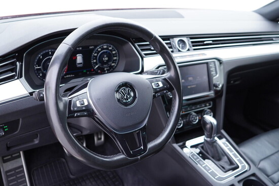 VOLKSWAGEN PASSAT Highline 2.0 TDI 176 kW automat, DPH_5