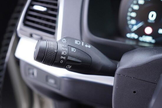 VOLVO XC90  2.0 TDI 165 kW automat_5