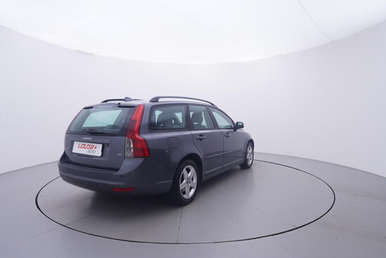 VOLVO V50  2.4 T5 103 kW automat_3