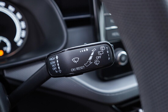 ŠKODA SCALA Ambition 1.0 TSI 70 kW manuál, DPH_5