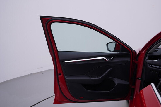 ŠKODA OCTAVIA Style 2.0 TDI 85 kW automat, DPH_4