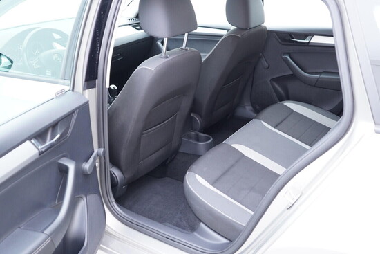ŠKODA RAPID  1.0 TSI 70 kW manuál_5
