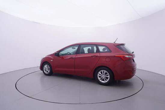 HYUNDAI I30 Trikolor 1.6 GDi 88 kW manuál_2