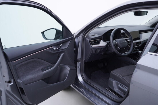 ŠKODA SCALA Top Selection 1.0 TSI 85 kW automat, DPH_4