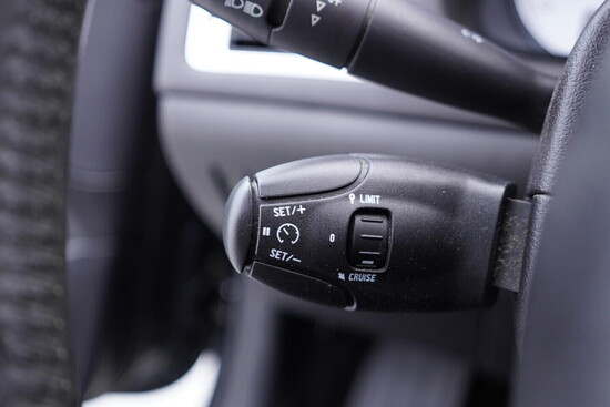 PEUGEOT 307  1.6 HDI 80 kW manuál_5