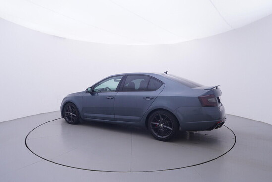 ŠKODA OCTAVIA RS 2.0 TDI 135 kW manuál_2