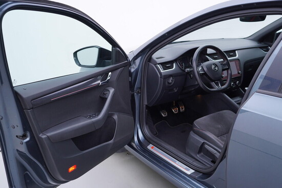 ŠKODA OCTAVIA RS 2.0 TDI 135 kW manuál_4