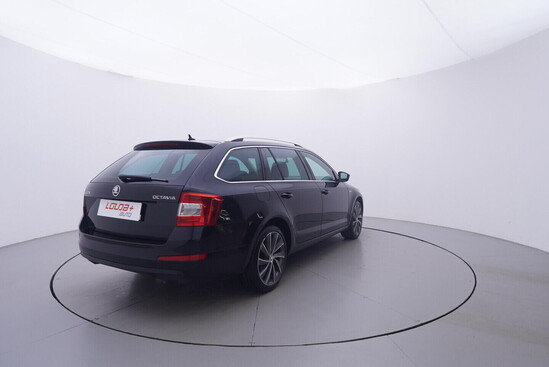 ŠKODA OCTAVIA L&K 2.0 TDI 110 kW automat_3