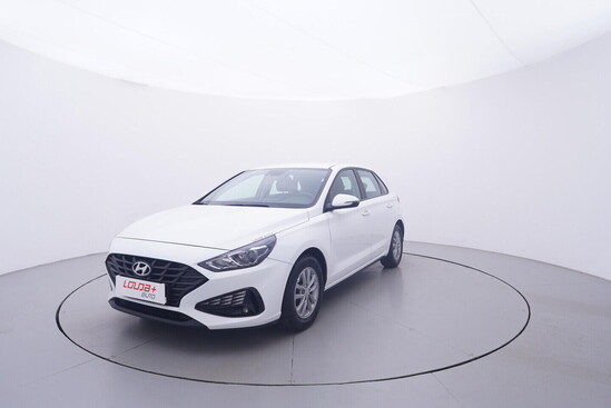 HYUNDAI I30 Comfort 1.5 81 kW manuál_1
