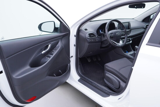 HYUNDAI I30 Comfort 1.5 81 kW manuál_4