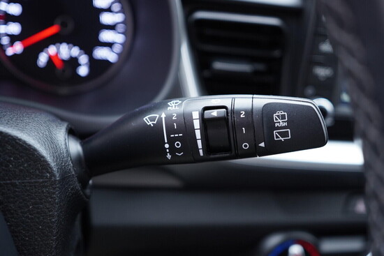 KIA STONIC  1.2 . 62 kW manuál_5