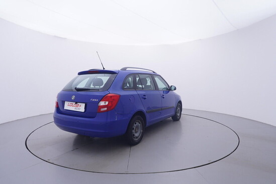 ŠKODA FABIA Ambiente 1.4 16V 63 kW manuál_3