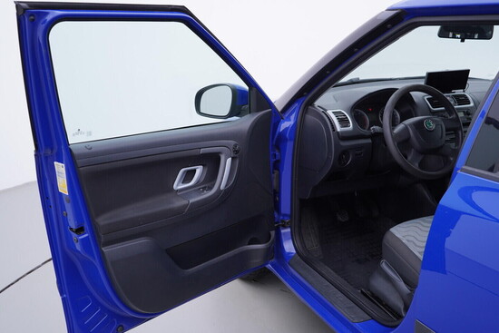 ŠKODA FABIA Ambiente 1.4 16V 63 kW manuál_4