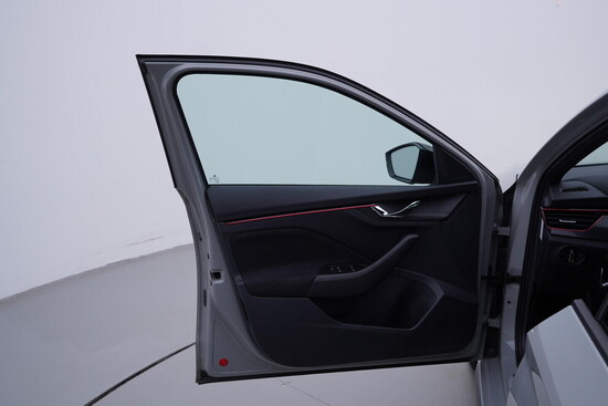 ŠKODA SCALA Monte Carlo 1.5 TSI 110 kW manuál_4