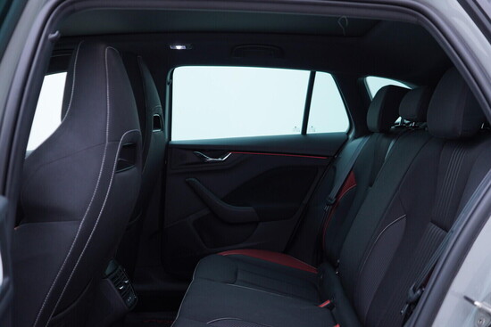 ŠKODA SCALA Monte Carlo 1.5 TSI 110 kW manuál_5