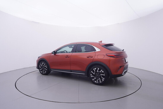 KIA XCEED  1.5 T-GDI 117 kW automat_2