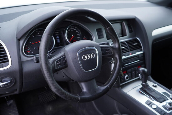 AUDI Q7  3.0 TDI 176 kW automat, DPH_5