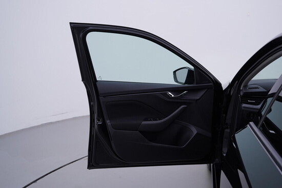 ŠKODA SCALA Selection 1.0 TSI 85 kW manuál_4