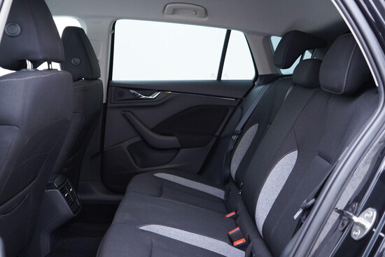 ŠKODA SCALA Selection 1.0 TSI 85 kW manuál_5